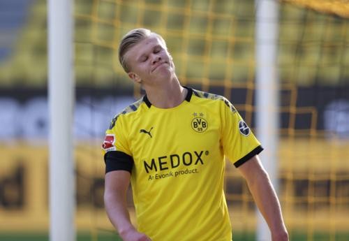 运动员们以 运动员们以